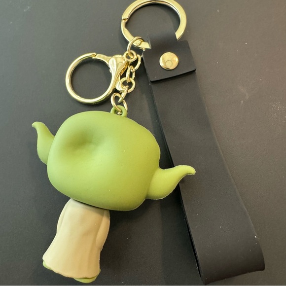 NWT Star Wars Yoda Keychain - Picture 2 of 10